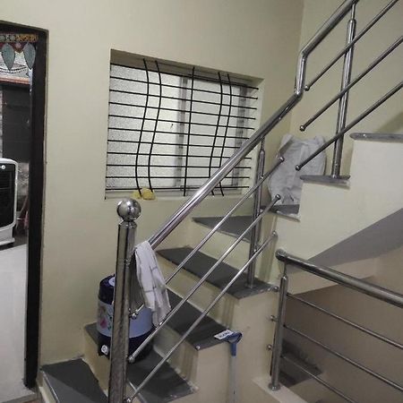 Yashu Guest House Ujjain Buitenkant foto