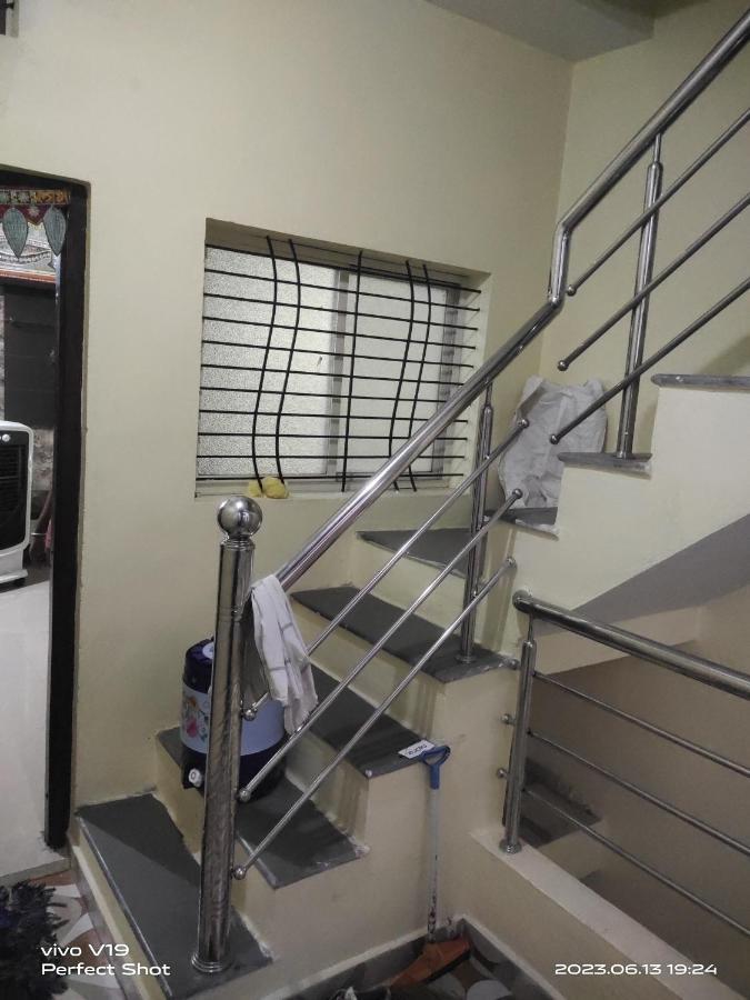 Yashu Guest House Ujjain Buitenkant foto